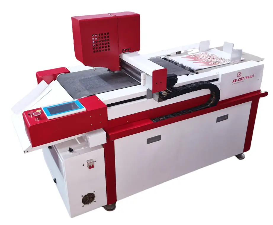 Digital flatbed cutter for short run finishing – SigLoch XE-CÜT Pro